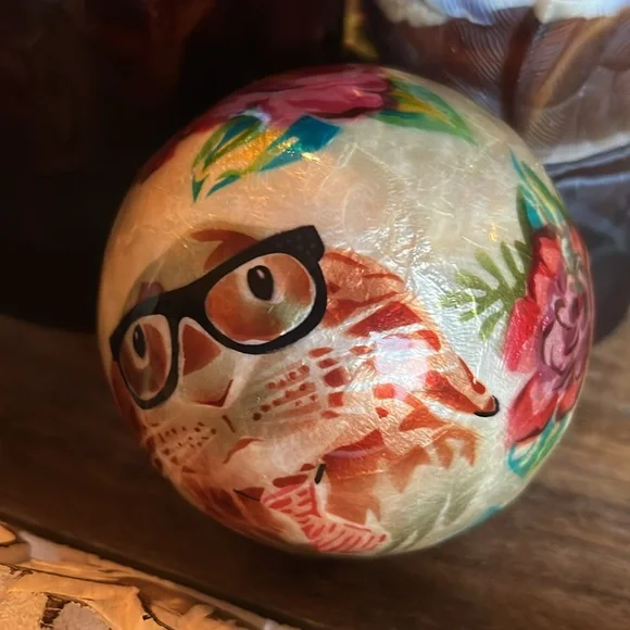 3 Decorative Bunny Flower Balls / Orbs - Picture 12 of 17